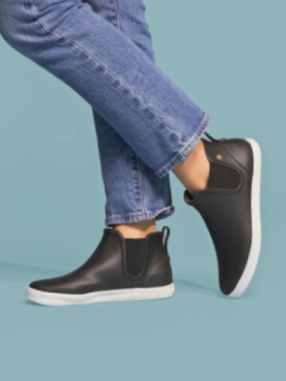 Bogs Kicker Waterproof Chelsea Rain Boot, Black, Size 7, NWT no box